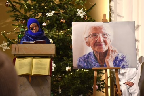 04-2 (1) (1) (1) (1) (1) (1) (1) (1) (1)