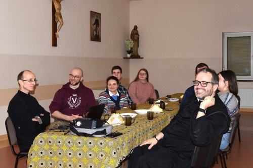 11 (1) (1) (1) (1) (1) (1) (1) (1) (1) (1) (1) (1) (1) (1) (1) (1) (1) (1) (1) (1) (1)