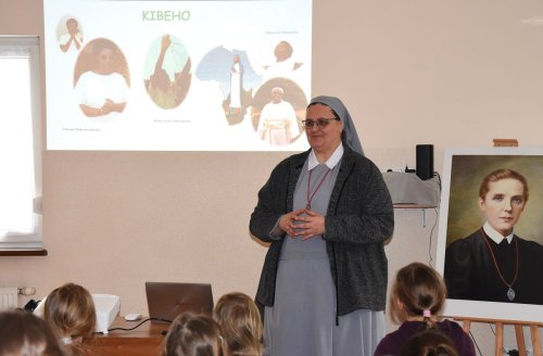 11 (1) (1) (1) (1) (1) (1) (1) (1) (1) (1) (1) (1) (1) (1) (1) (1) (1) (1) (1) (1) (1) (1) (1)