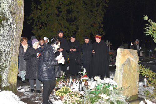 12 (1) (1) (1) (1) (1) (1) (1) (1) (1) (1) (1) (1) (1) (1) (1) (1) (1)