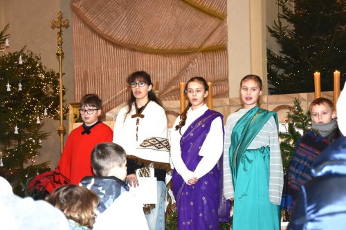 12 (1) (1) (1) (1) (1) (1) (1) (1) (1) (1) (1) (1) (1) (1) (1) (1) (1) (1) (1) (1)