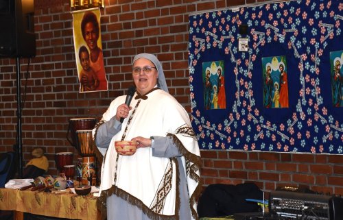 22 (1) (1) (1) (1) (1) (1)